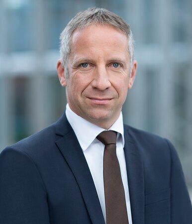 Norbert Porazik ist Gründer und Geschäftsführer der Fonds Finanz